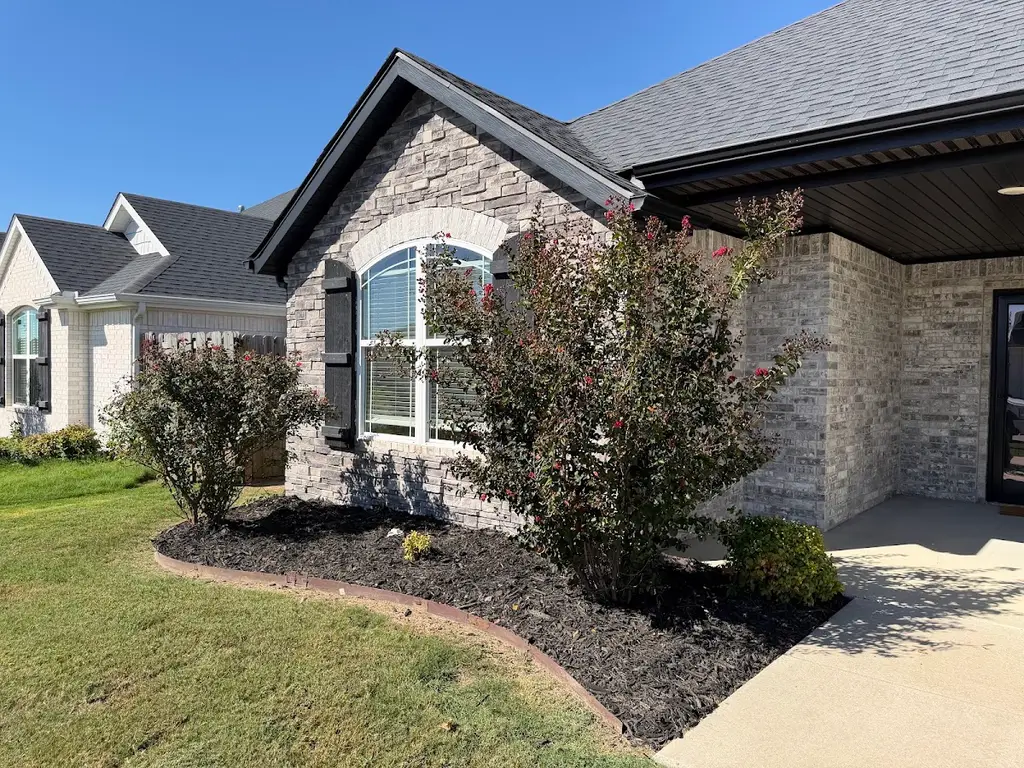 Jay’s Lawn Care in Fayetteville