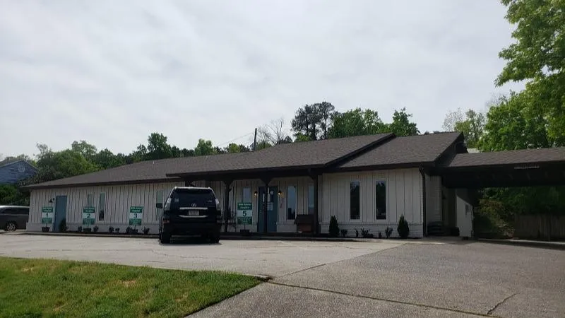 Britt Animal Hospital in Birmingham