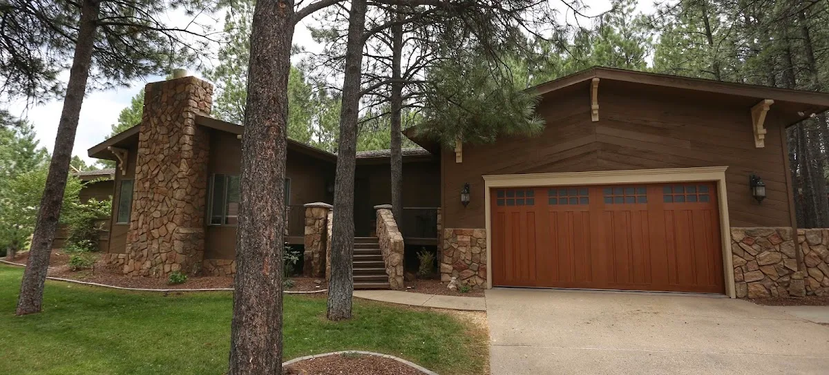 Arizona Garage Door & Repair in Phoenix