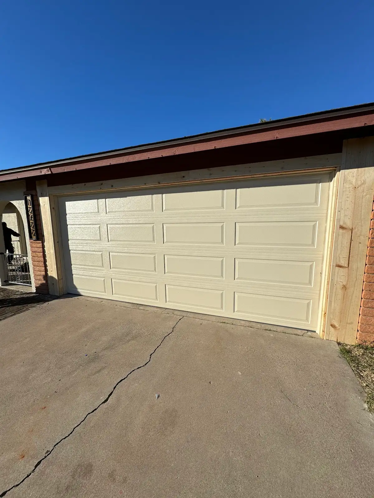Darcy's Garage Doors in Phoenix