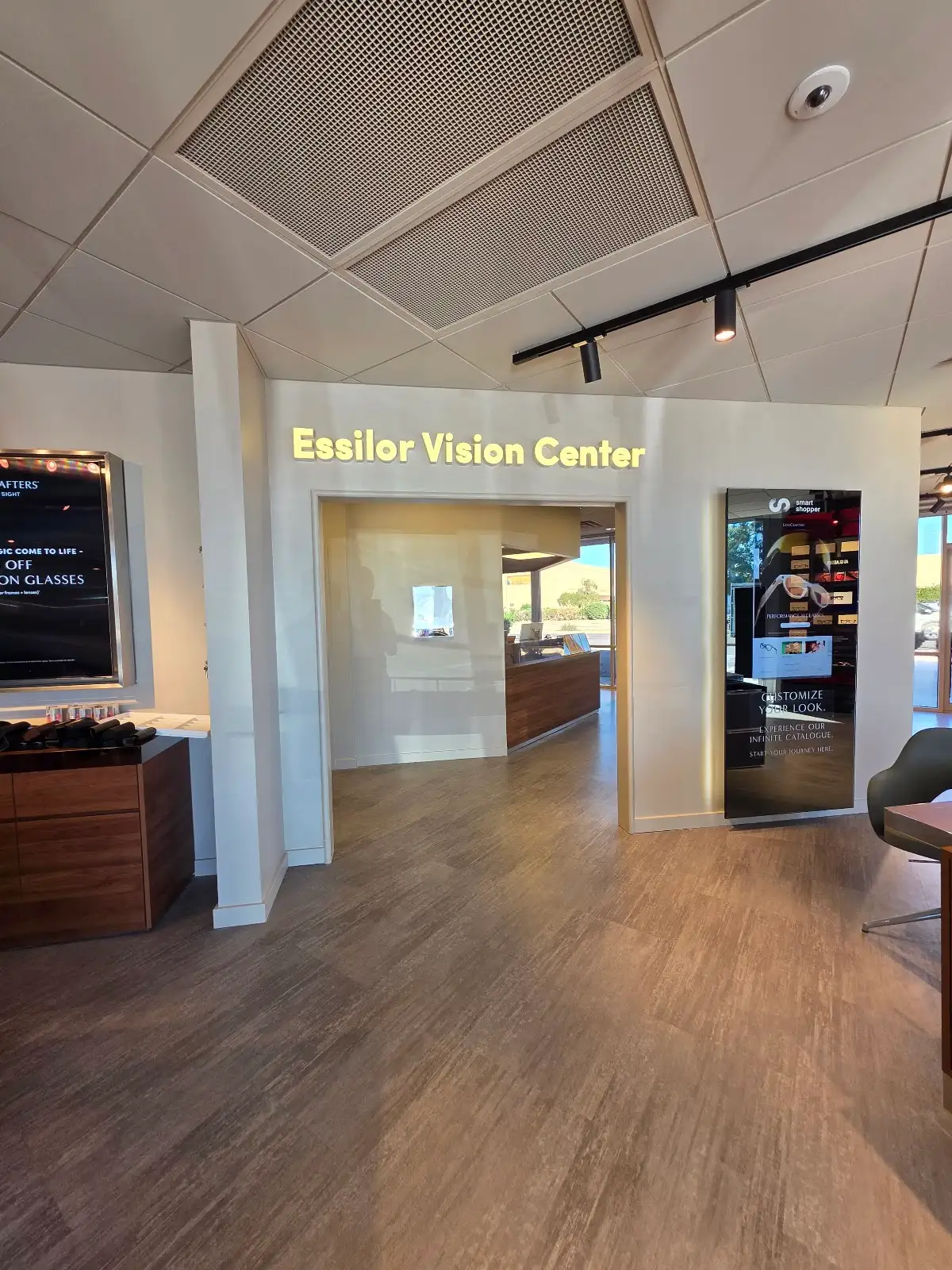 Pineapple Eyecare in Tucson