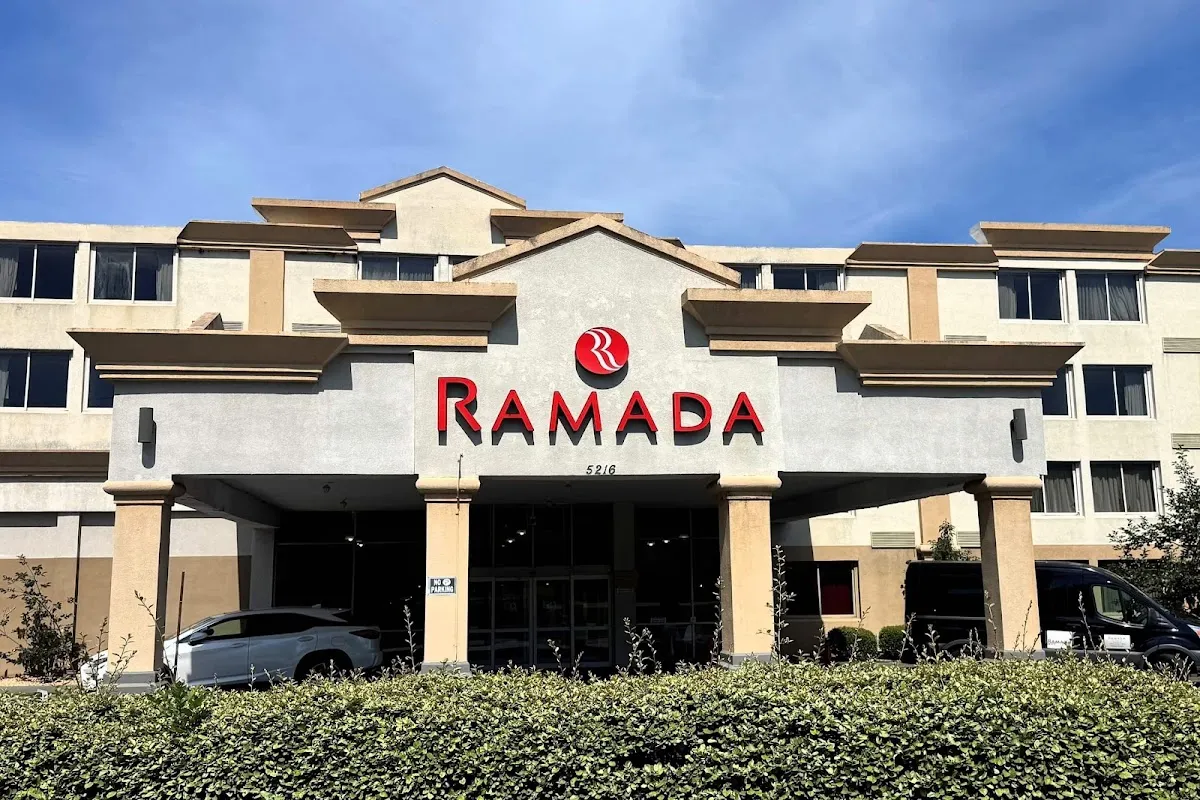 Ramada by Wyndham Birmingham Airport in Birmingham