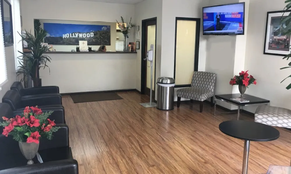 Hollywood Walk-In Clinic in Los Angeles