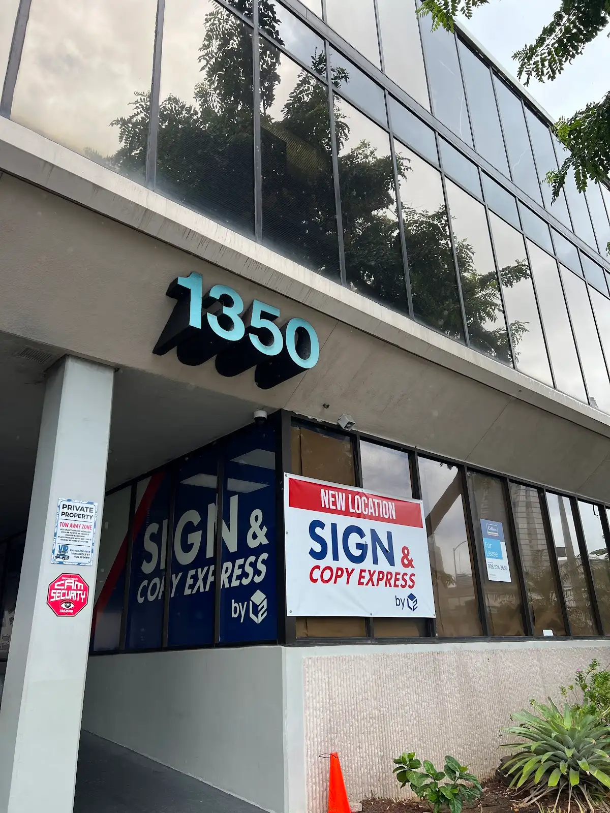 Sign & Copy Express in Honolulu