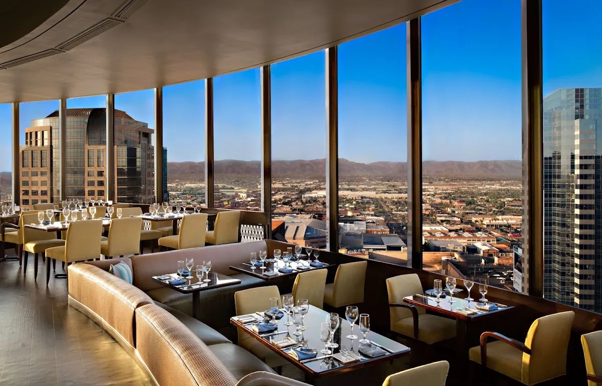 Hyatt Regency Phoenix in Phoenix