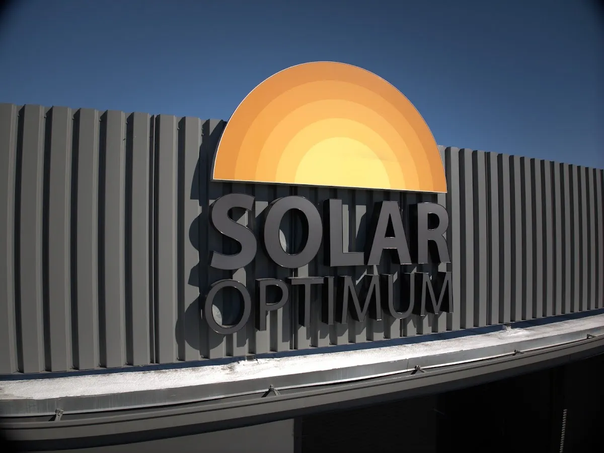 Solar Optimum Glendale in Los Angeles