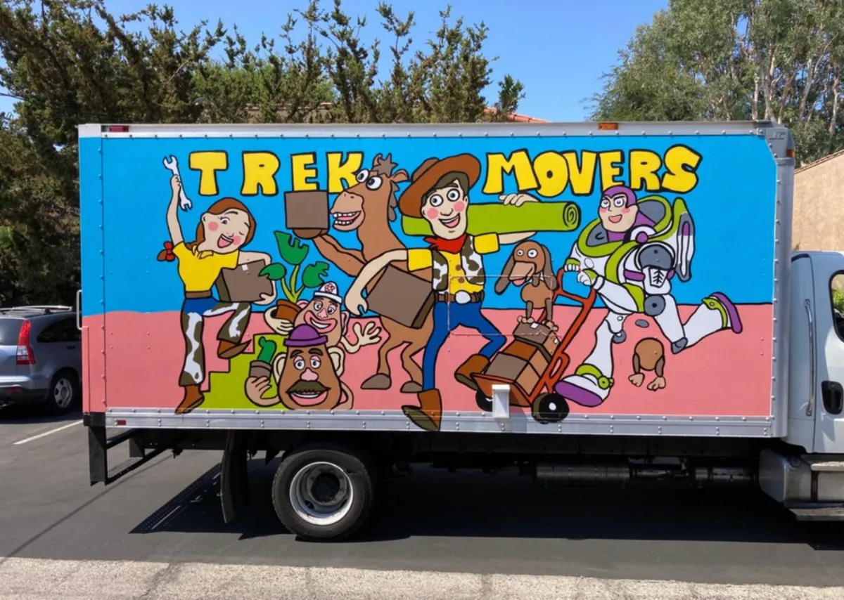 Trek Movers in Los Angeles