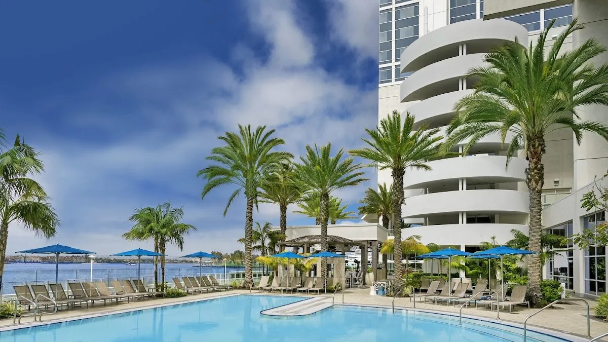 CM Precision Tree and Landscape Maintenance Inc in San Diego