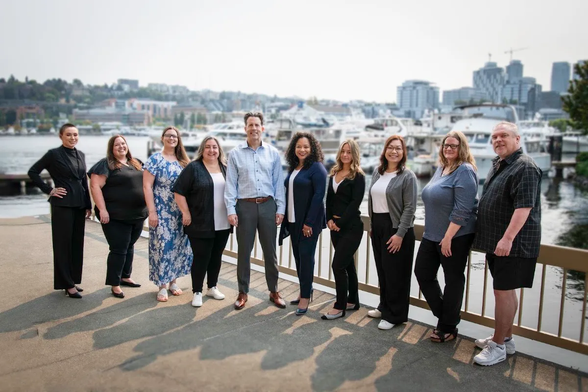 Farmers Insurance - Chris Elliott Insurance Agency in Seattle