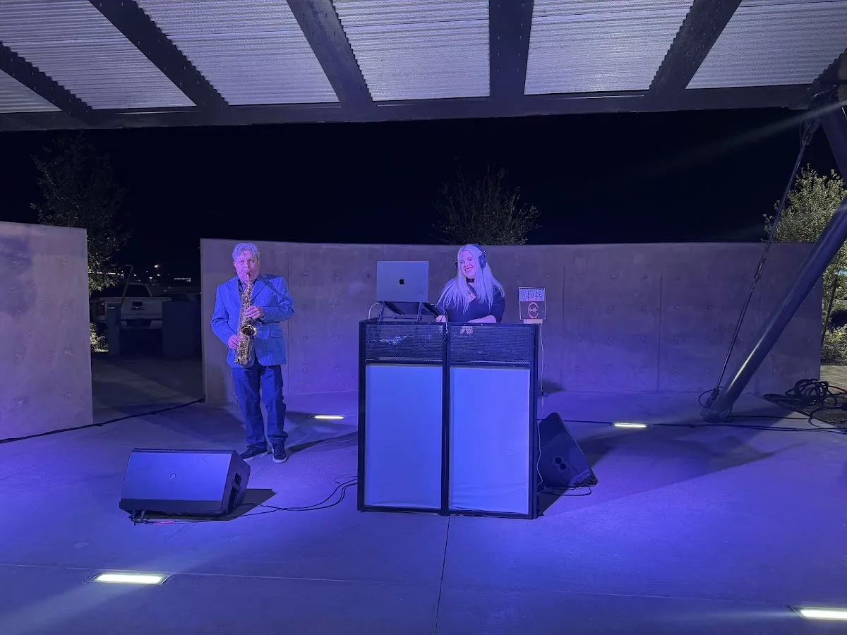 Shuffle House Entertainment in Phoenix