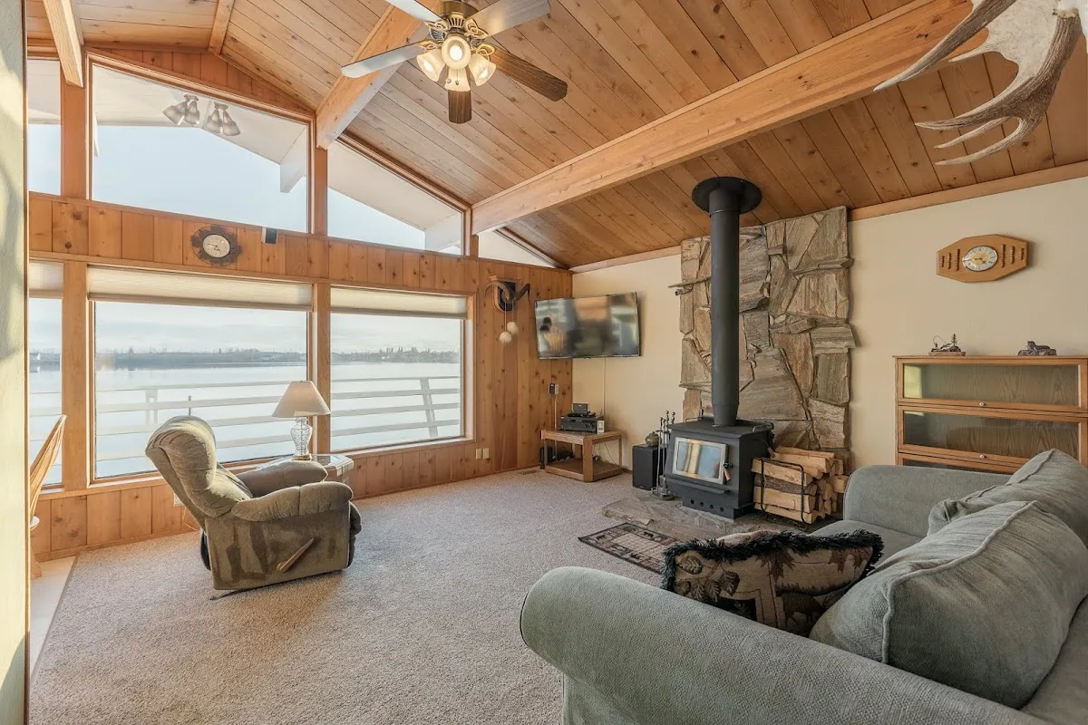 Zeb Mabie Summit Realty Group in Fairbanks